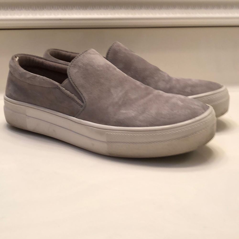 Steve Madden Platform Gills Slip-On